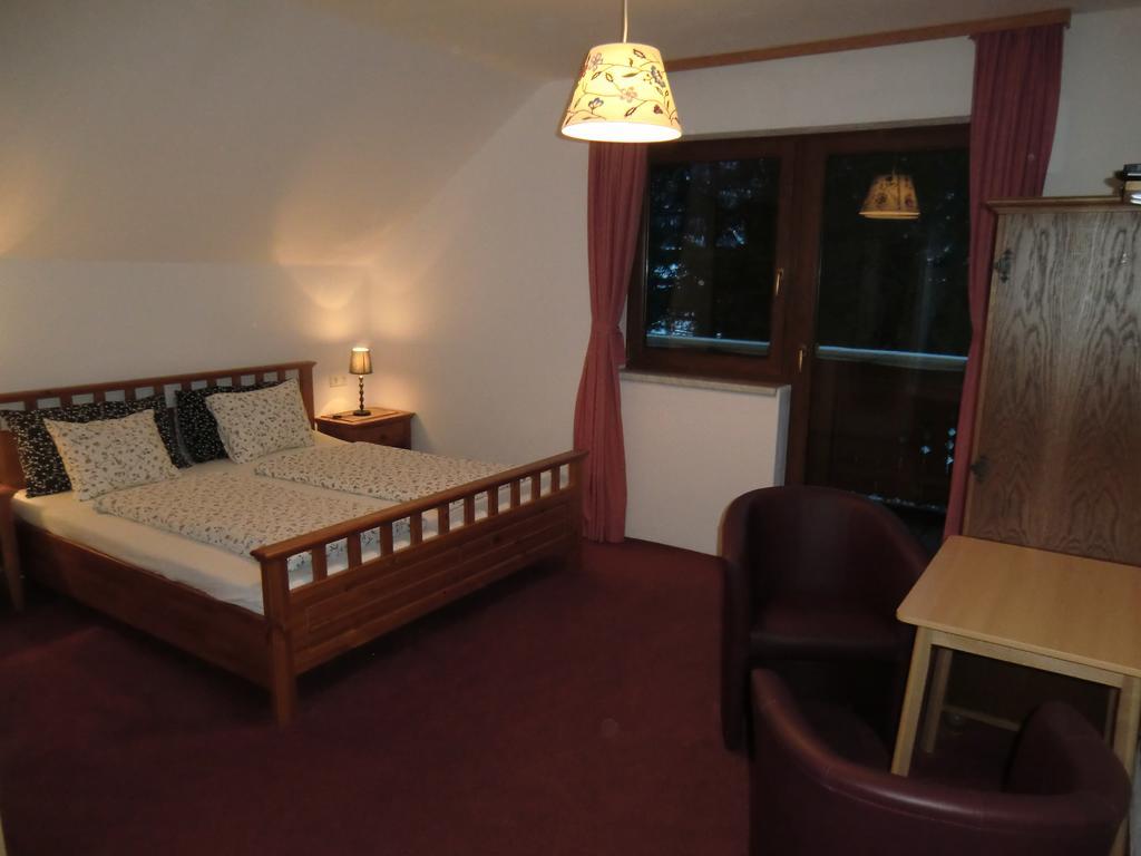 Haus Rye B&B Obertraun Habitación foto