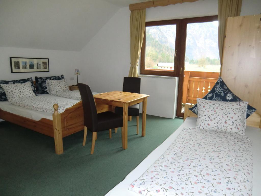 Haus Rye B&B Obertraun Habitación foto